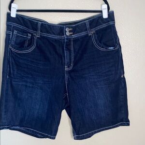 Lane Bryant Blue Jean Shorts Classic Mid-Length